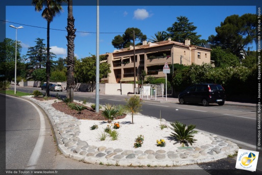 Jardinières avenue de la Résistance